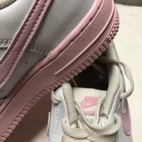 Nike Air Force 1 Low White and Pink Sneakers.Size Y2 Youth Pre Owned Excellent - Picture 9 of 11
